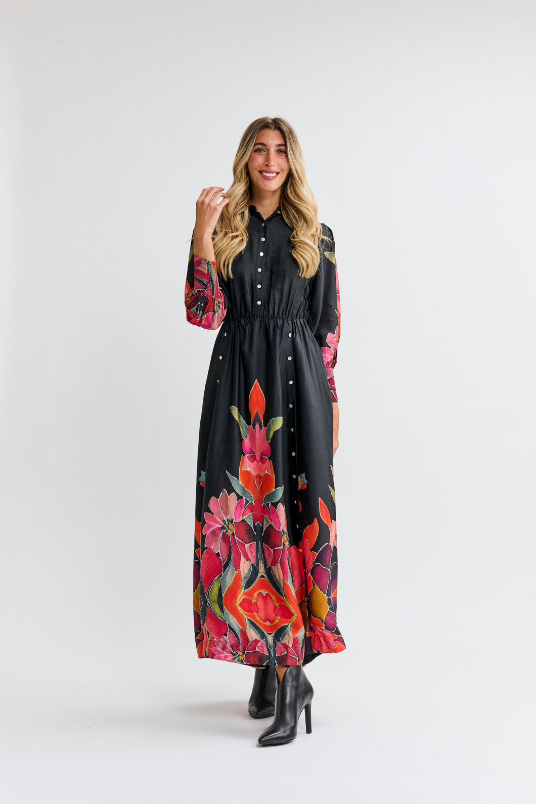 MW Black w Large Vivid Floral Dress 074143