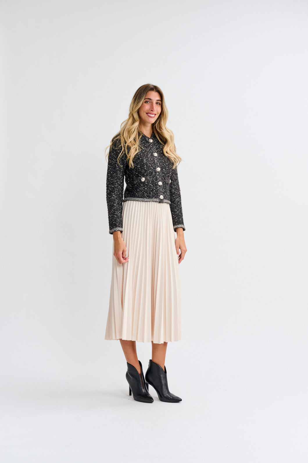 MW Boucle Top w Silver Trim 244197