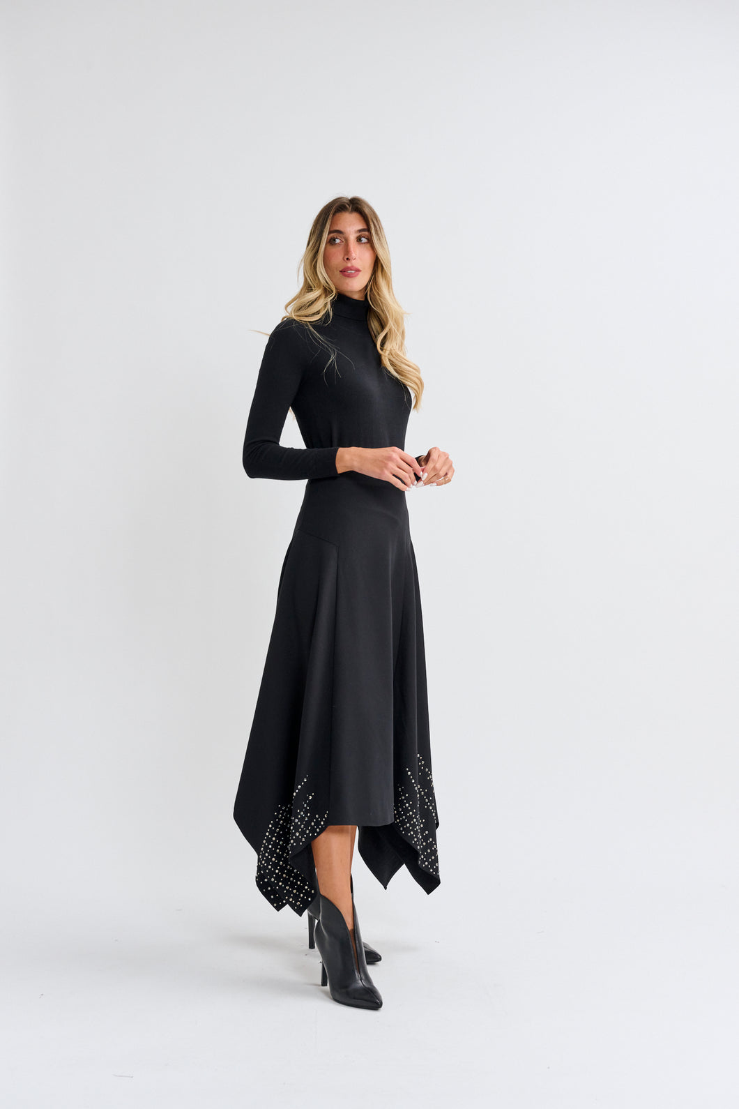 MW Black Skirt w Studded Handkerchief Hem 334399