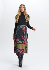 MW PRINTED PLEATED SKIRT WITH SOLID COMBO 333055